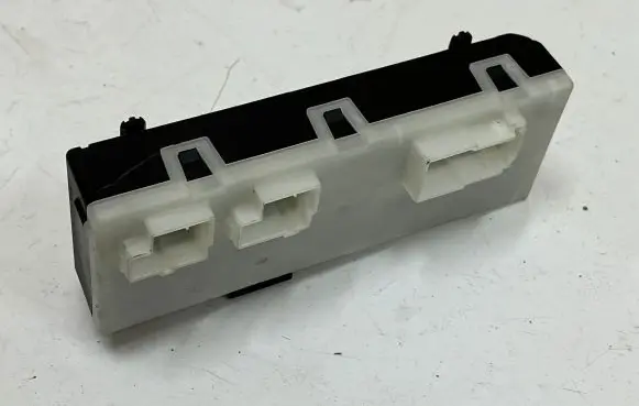 BMW 7 G11 G12 Seat control module 61359491418 04884988 A2C7557550100