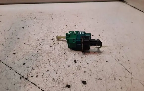 Ford Mondeo Mk III Brake pedal sensor switch 94BB9C872AC