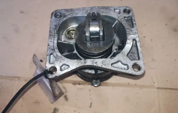 Toyota Avensis T220 Vacuum pump