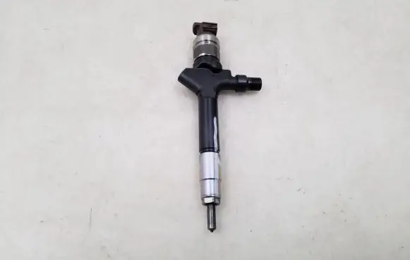 Mazda 6 Fuel injector RF7J13H50