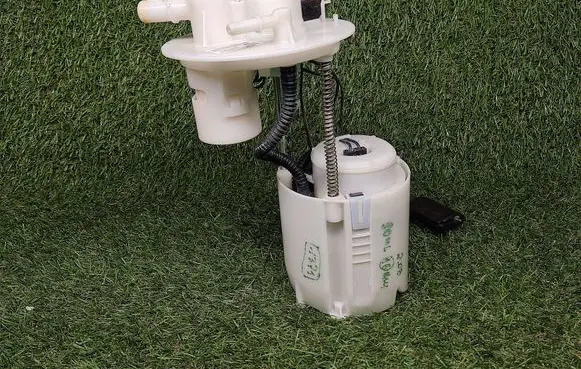 KIA Soul In-tank fuel pump 31110B2501 083003020