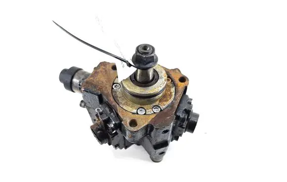 KIA Ceed Fuel injection high pressure pump 0445010124 331002a400