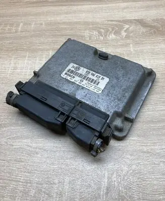 Volkswagen Golf IV Engine control unit/module ECU 038906018BM 0281001846