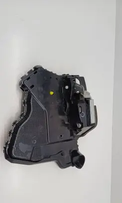 Toyota RAV 4 (XA40) Front door lock 4B50509131