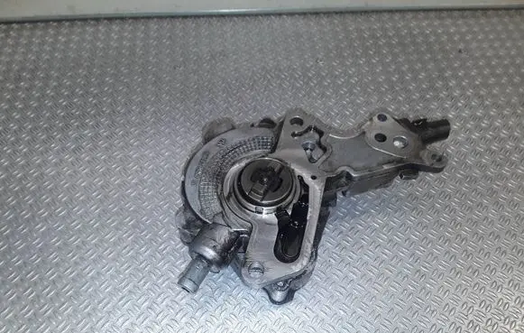 Audi A2 Vacuum pump 038145209E