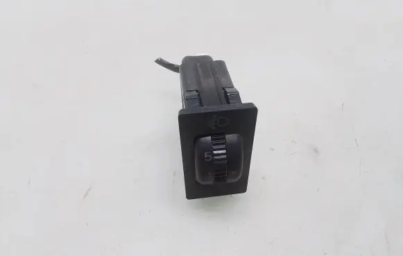 Toyota Avensis T250 Headlight level height control switch