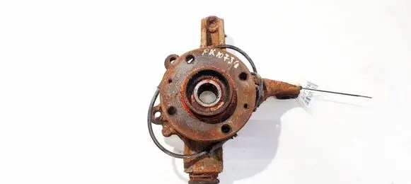Citroen C4 I Picasso Front wheel hub 