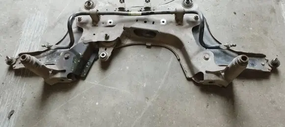 Renault Megane III Front subframe