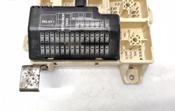 Jaguar S-Type Fuse module 4P8T14A67A 0917041