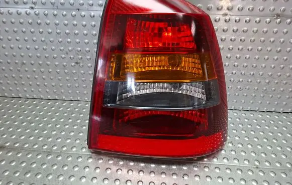 Opel Astra G Rear/tail lights S27639084 62225
