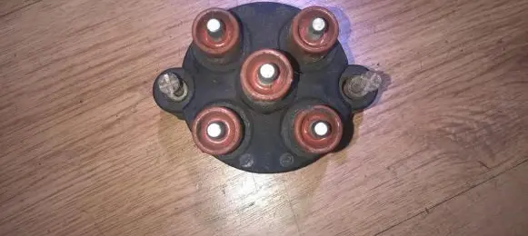 Mercedes-Benz E W123 Spark distributor cap 1235522327