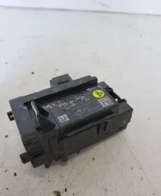 Audi A4 Allroad Ignition lock 8K0909131