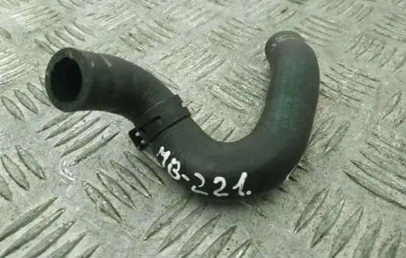 Mercedes-Benz S W221 Engine coolant pipe/hose A2218324394
