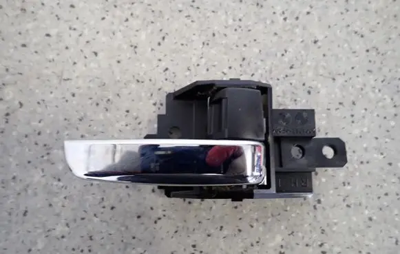 Mitsubishi ASX Front door interior handle 