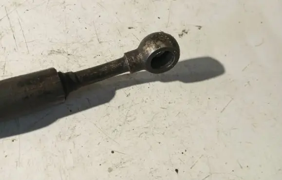 Volkswagen PASSAT B5 Power steering hose/pipe/line 8D1422893AL