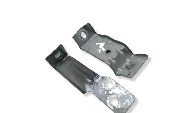 Audi Q5 SQ5 Fender mounting bracket 80A821471