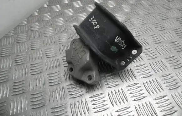 Peugeot 207 Engine mount bracket 9636270080 VD16309