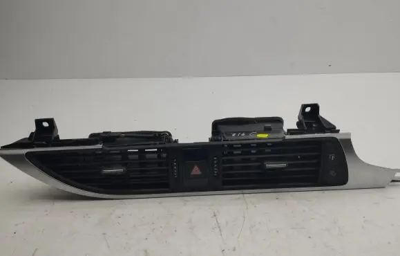 Audi A7 S7 4G Dash center air vent grill 4G2820951