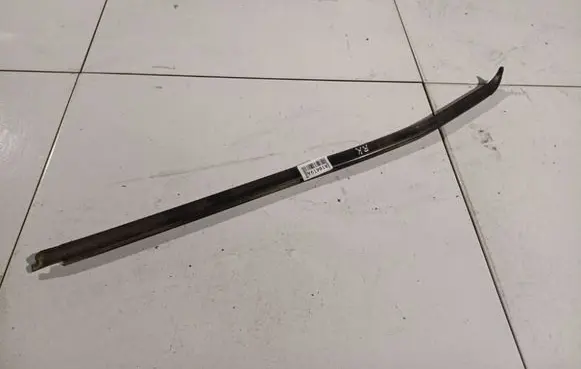 Volvo S60 Front door glass trim molding 