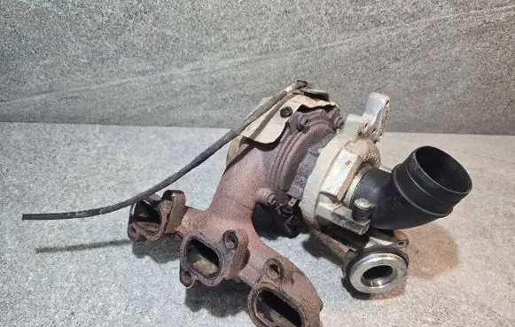 Volkswagen Polo V 6R Turbo 03P253019B
