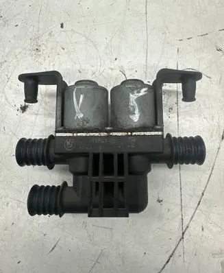 BMW X5 F15 Coolant heater control valve 6910544 150723 1147412166