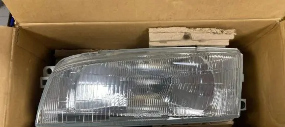 Mitsubishi Lancer Headlight/headlamp MR274321