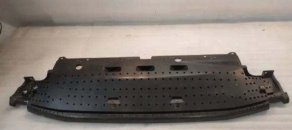 Suzuki Vitara (LY) Front bumper skid plate/under tray 7239154P0