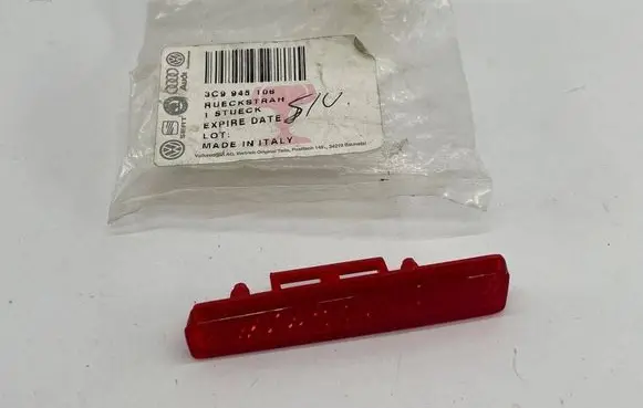 Tail light part