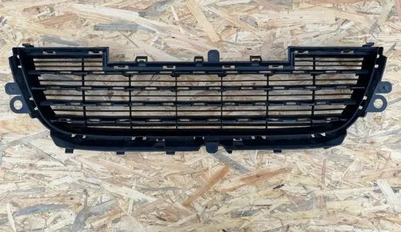 Peugeot 2008 I Front bumper lower grill 9678059477