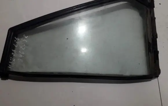 Mazda 626 Rear side window