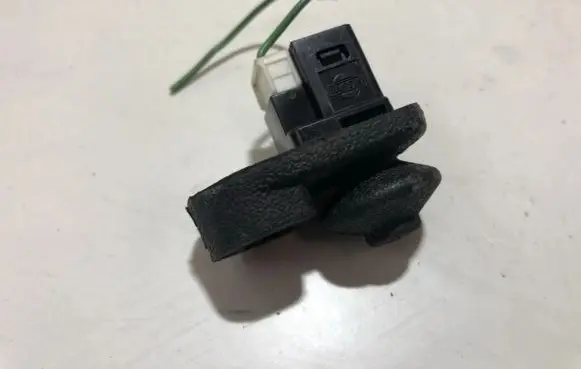 Nissan Micra Front door sensor 