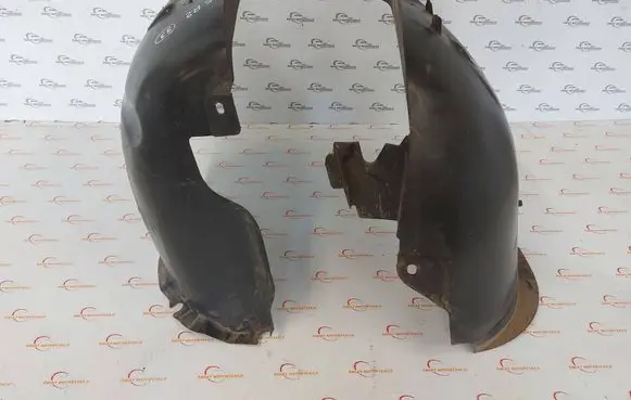 Citroen C4 II Front wheel arch liner splash guards 9687456580