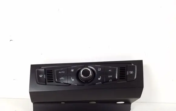 Audi A4 S4 B8 8K Air conditioner control unit module 8T1820043AN