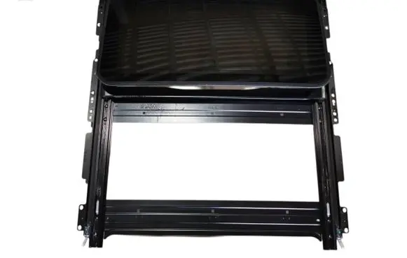 Maserati Ghibli Sunroof set 06700446310