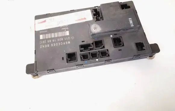 Mercedes-Benz E W211 Door control unit/module 2118201685