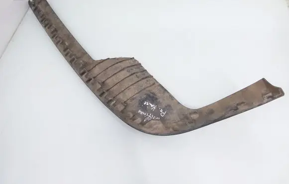 Volkswagen PASSAT B4 Front bumper lip 3A0805903B