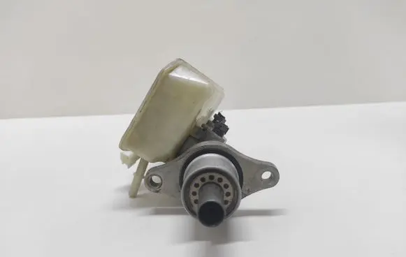 Ford Focus Master brake cylinder 03350891031