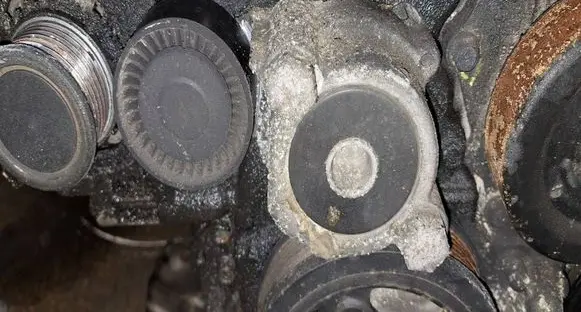 Toyota Avensis T250 Generator/alternator belt tensioner 