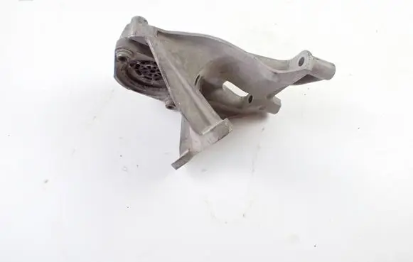 Audi A8 S8 D3 4E Engine mounting bracket 4E0199370AS