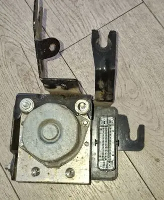 Dacia Logan II ABS Pump 476605492R