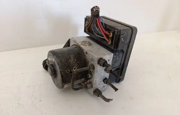 BMW 3 E46 ABS Pump 6759045