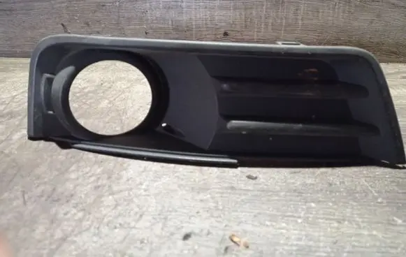 Ford Focus C-MAX Front fog light trim/grill 3M51R19953