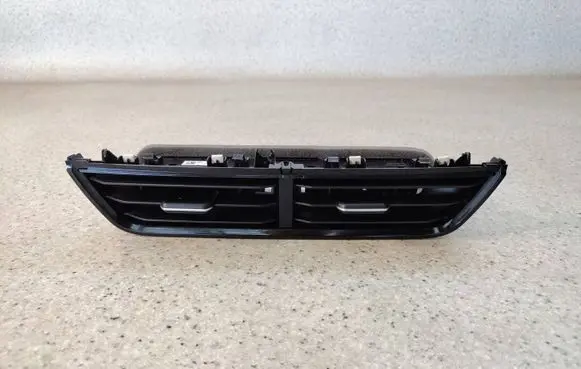 Volkswagen T-Roc Dashboard air vent grill cover trim 2GA819728GAOP00921 2GA819728G