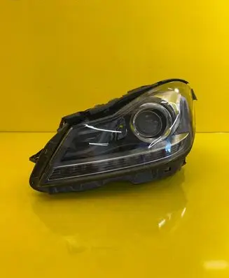 Mercedes-Benz C W204 Headlight/headlamp A2048204739