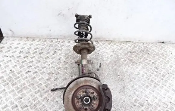 Nissan Qashqai Front wheel hub spindle knuckle