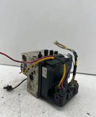 Nissan X-Trail T30 ABS Pump C47A695 J2702DB 27021042