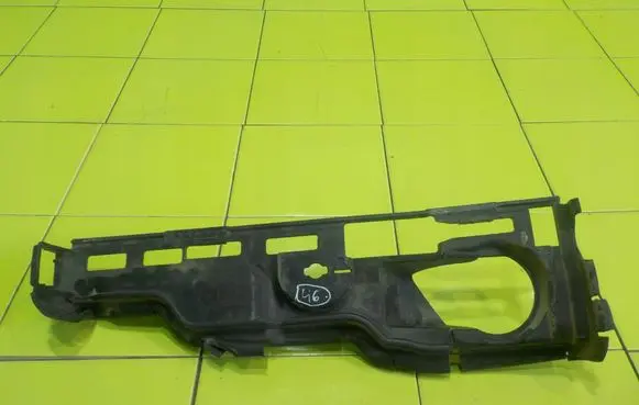 Volvo S60 Intercooler air channel guide 31290775 PP211