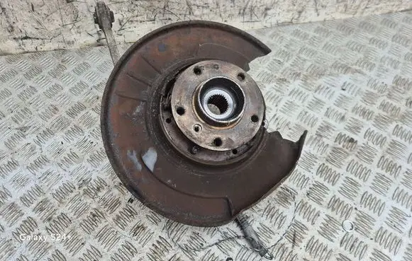 BMW 7 E38 Rear wheel hub