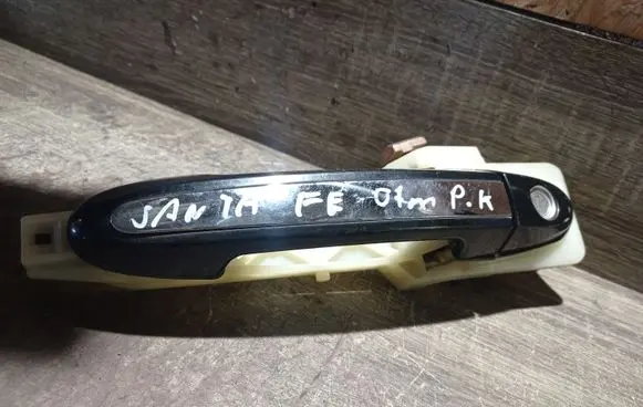 Hyundai Santa Fe Front door exterior handle