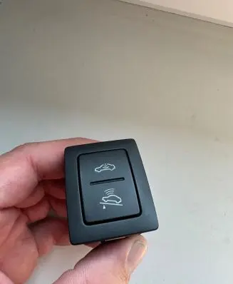 Volkswagen Touareg I Alarm switch 7L6959899 03090T